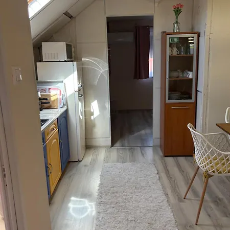 Napsugar Vendeghaz Apartmán *