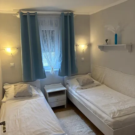 Napsugár Appartement *