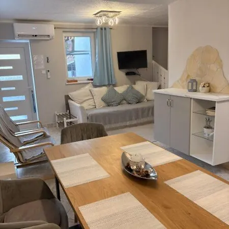 Napsugar Vendeghaz Apartament Mezőkövesd