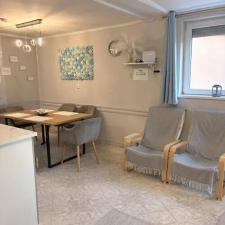 Napsugar Vendeghaz Apartament *