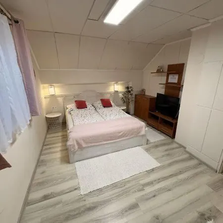 Napsugar Vendeghaz Apartament